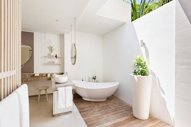 Family Lagoon Pavilion