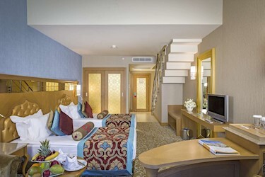 Duplex Family Room Sea View