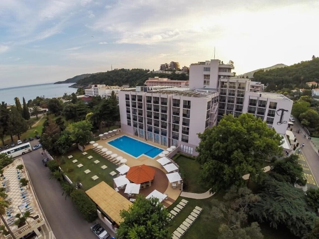 Zdjęcia Tara (ex. Tara Sentido Hotel) 4*