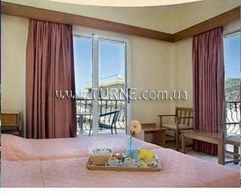 Hotel Mitzithras Hotel 2*