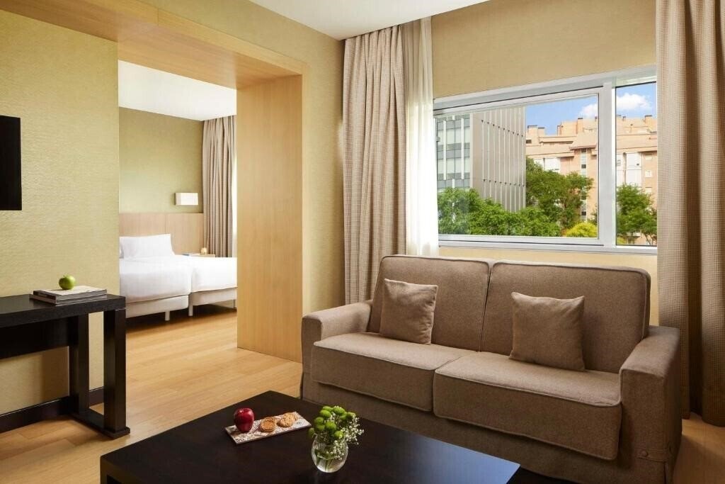 Фотографія NH Madrid Ribera del Manzanares 4*