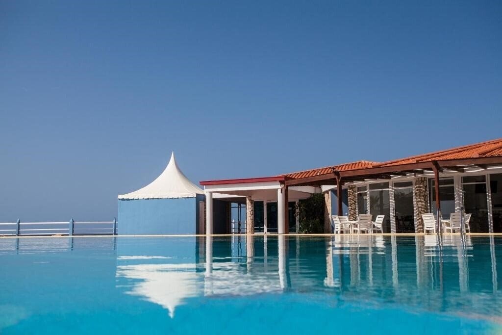 Hotel Murdeira Village Resort 4*