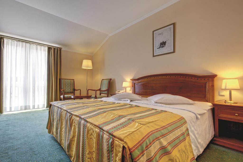 Zdjęcie Laurentum 4*