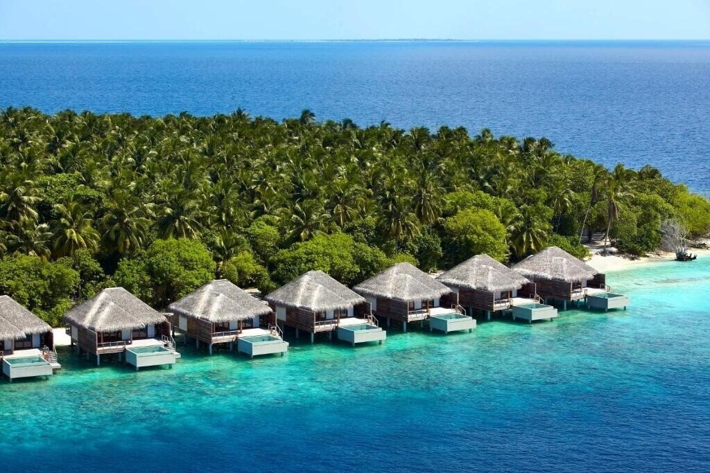 Hotel Dusit Thani Maldives 5*
