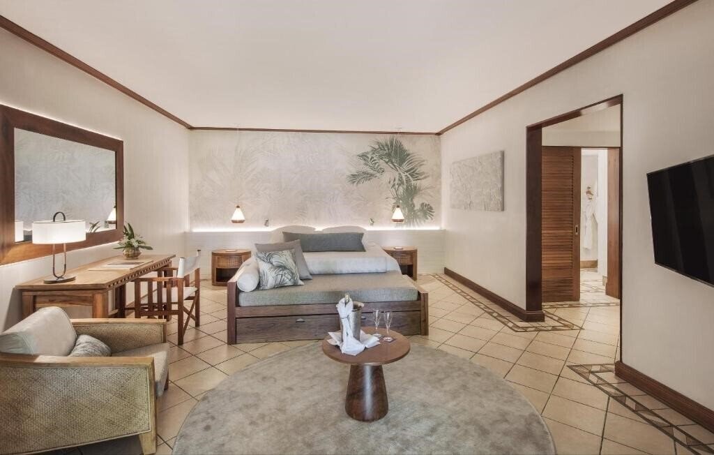 Картинка Paradis Beachcomber Golf Resort & Spa 5*